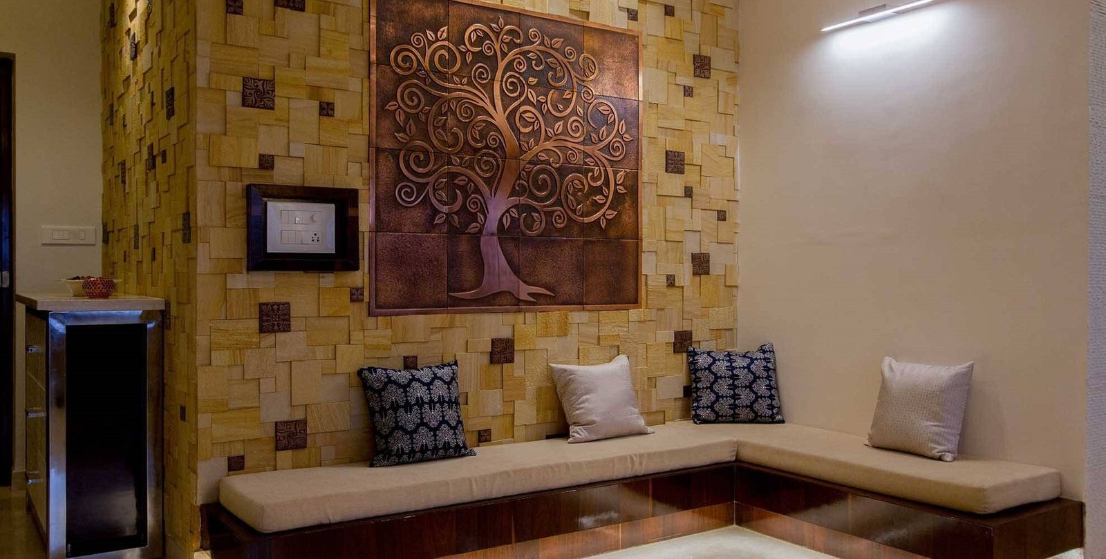 FOYER – Copy
